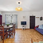39 - Cantinho Do Mar Feriehus *