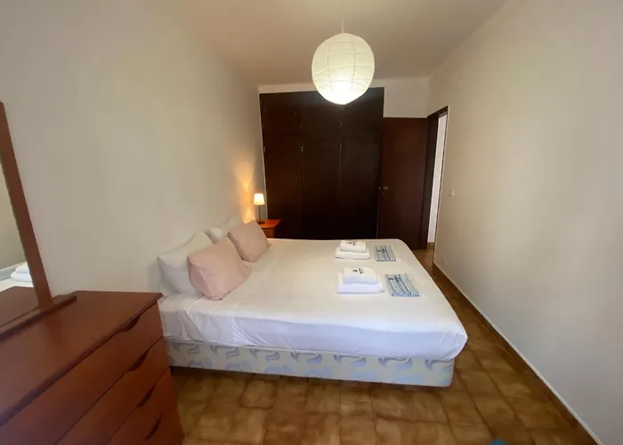 39 - Cantinho Do Mar Ferrel (Leiria)