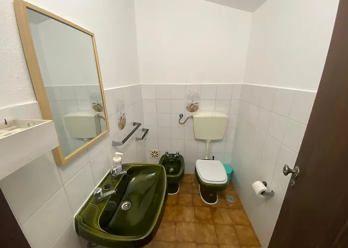 39 - Cantinho Do Mar * Ferrel (Leiria)