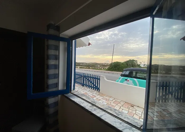 39 - Cantinho Do Mar * Ferrel (Leiria)